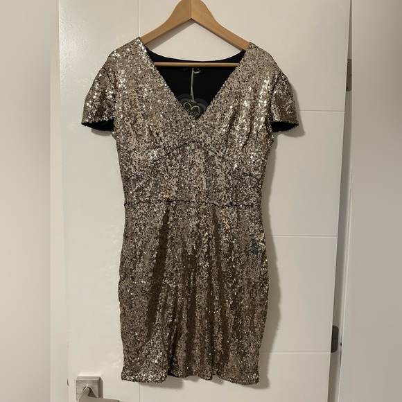 BNWT Gold Sequin Dress - Picture 1 of 8